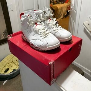 Jordan 6 retro red and white Oreo size 11 men